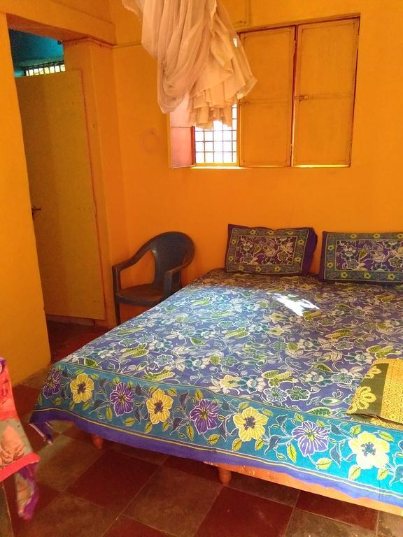 Ravi Guesthouse Hampi Extérieur photo